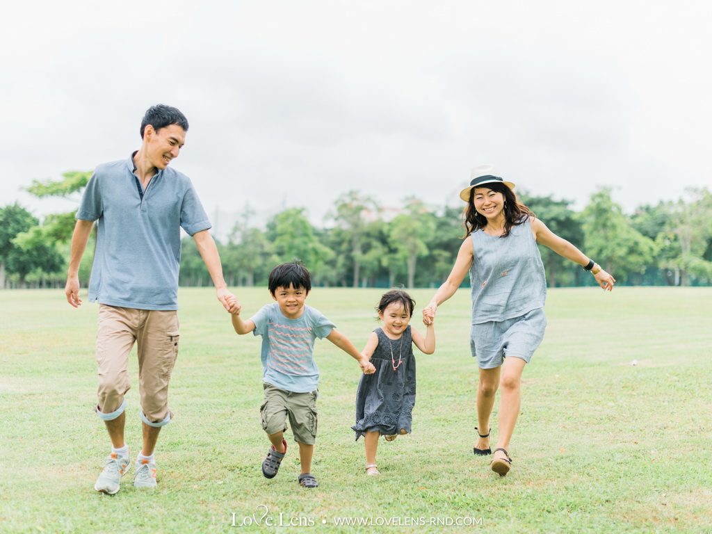 Yuko Kuroda Family in Singapore