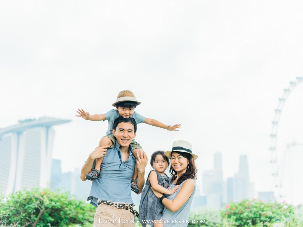 Yuko Kuroda Family in Singapore