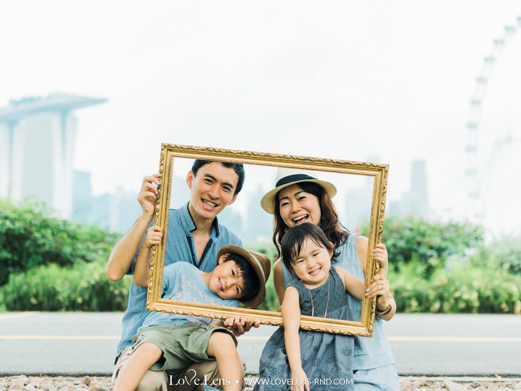 Yuko Kuroda Family in Singapore