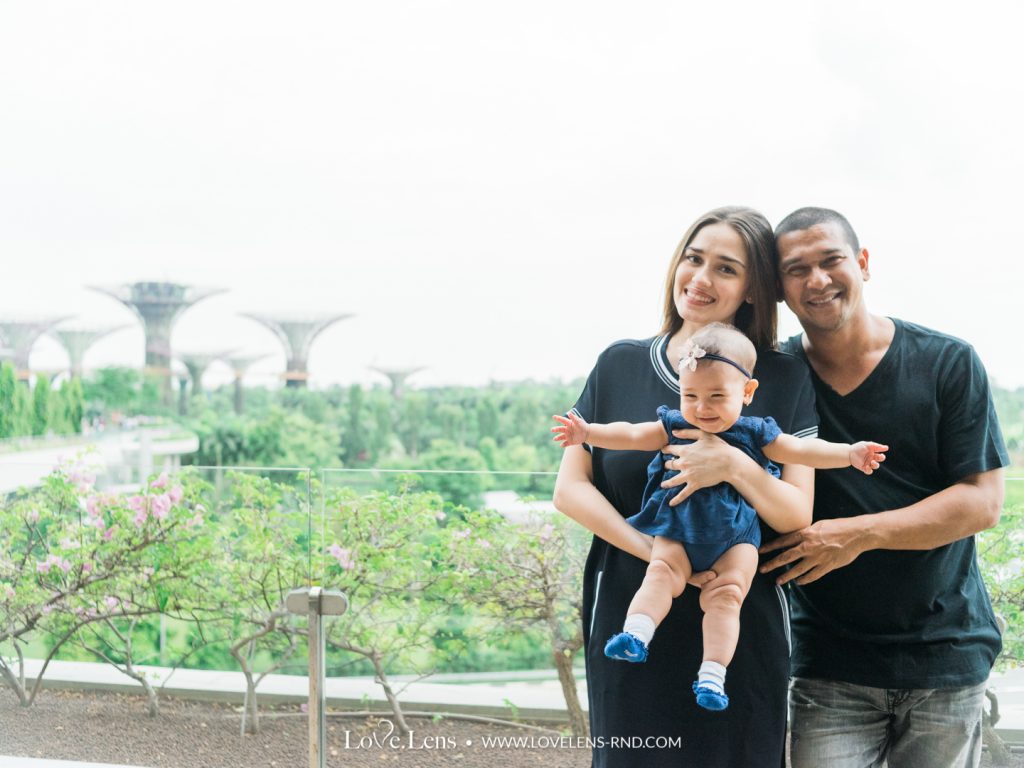 LoveLens Photography Singapore - Travel Photographer Singapore - Yasmine Wildblood & Abishalom Soerjosoemarno