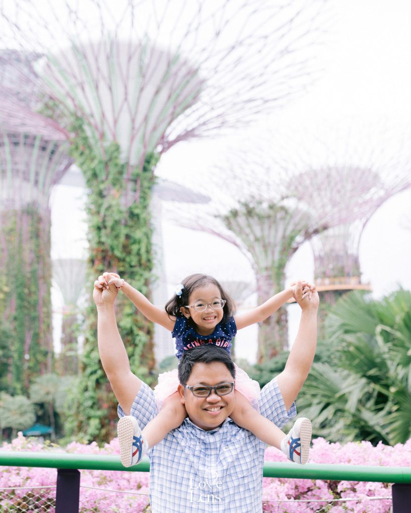 Singapore Holiday Photographer Pamilya — FAMILY PHOTOSHOOT — LoveLens travel photography — LoveLens