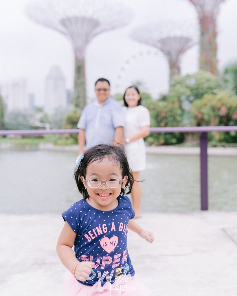 Singapore Holiday Photographer Pamilya — FAMILY PHOTOSHOOT — LoveLens travel photography — LoveLens