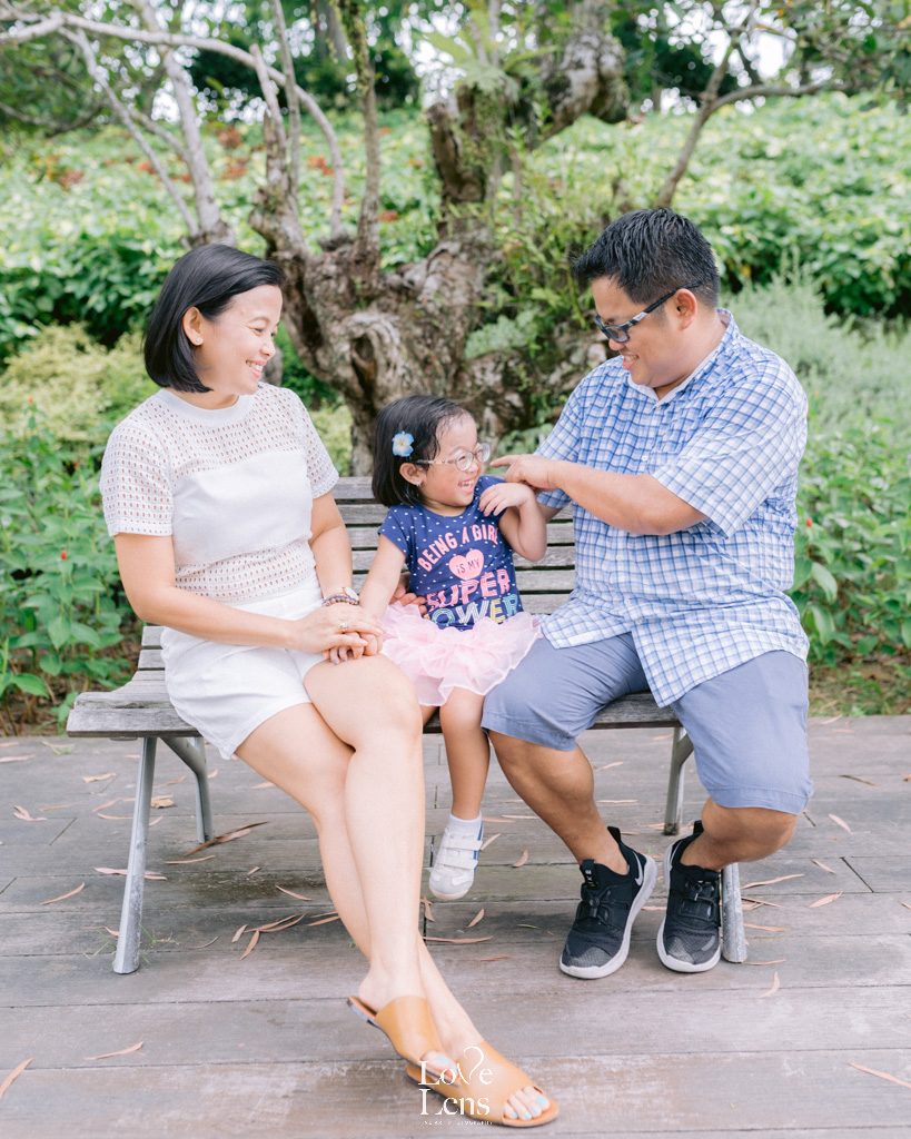 Singapore Holiday Photographer Pamilya — FAMILY PHOTOSHOOT — LoveLens travel photography — LoveLens