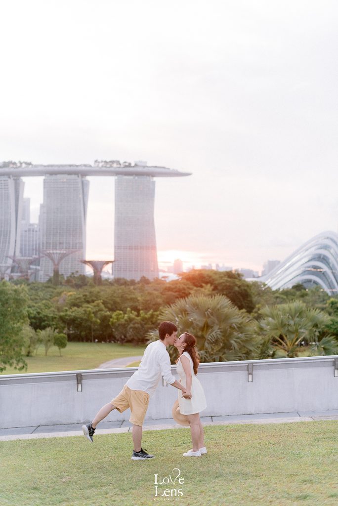 Singapore Photographer Ricky Melinda Prewedding Photosession — LoveLens fine art photography Singapore — LoveLens