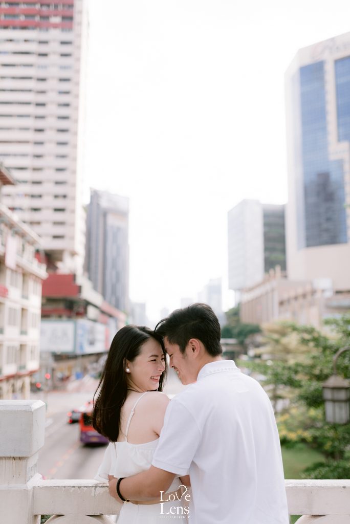 Couple Street Photography Singapore Photographer Lovelens Randy Theodorick And Claresta Fang 11 Of 33 — LOVE & CHEMISTRY — LoveLens travel photography — LoveLens