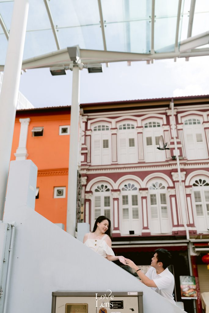 Couple Street Photography Singapore Photographer Lovelens Randy Theodorick And Claresta Fang 23 Of 33 — LOVE & CHEMISTRY — LoveLens travel photography — LoveLens