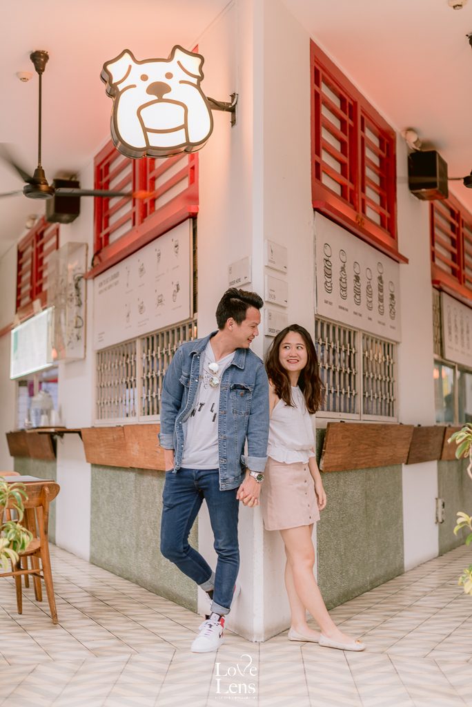 couple street photography singapore