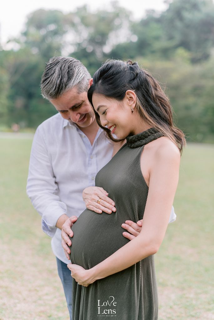 maternity photographer singapore