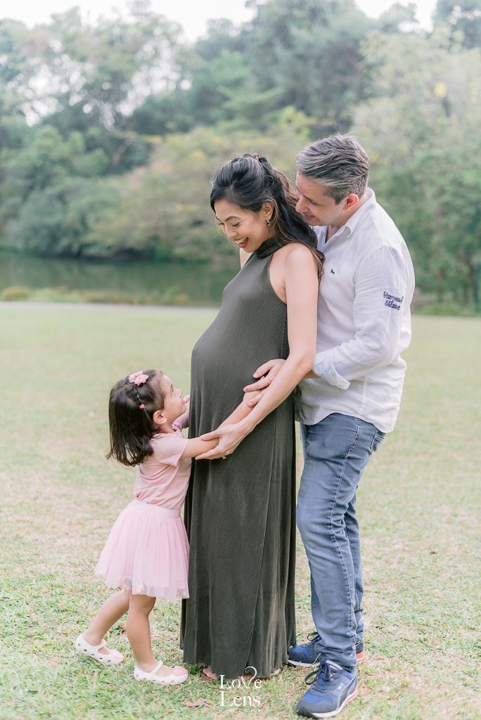 maternity photographer singapore