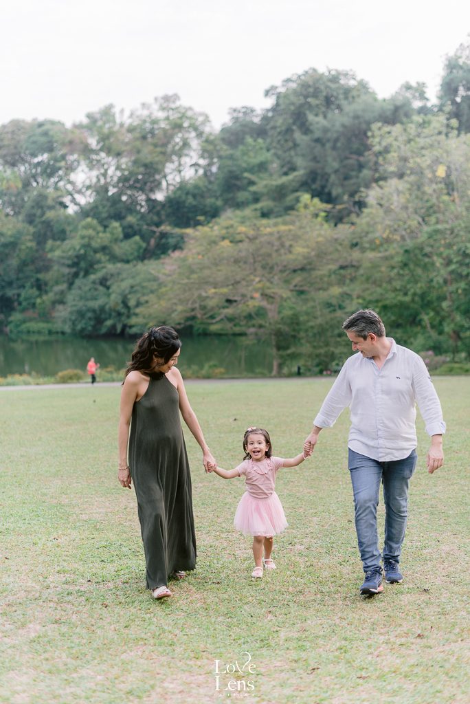 maternity photographer singapore