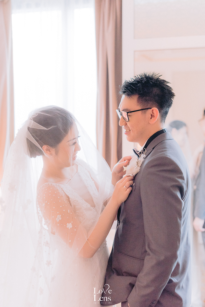 actual day wedding photographer