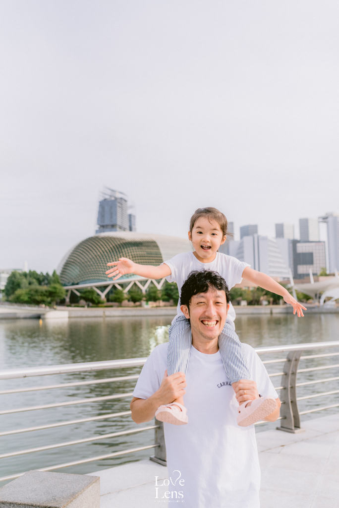 Family Photography Singapore LoveLens Merlion Park 5668 — Ohayo Merlion! — LoveLens travel photography — LoveLens