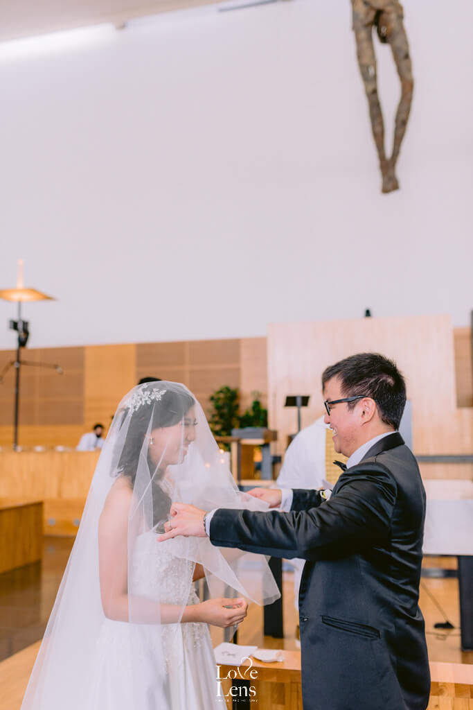 unveil bride