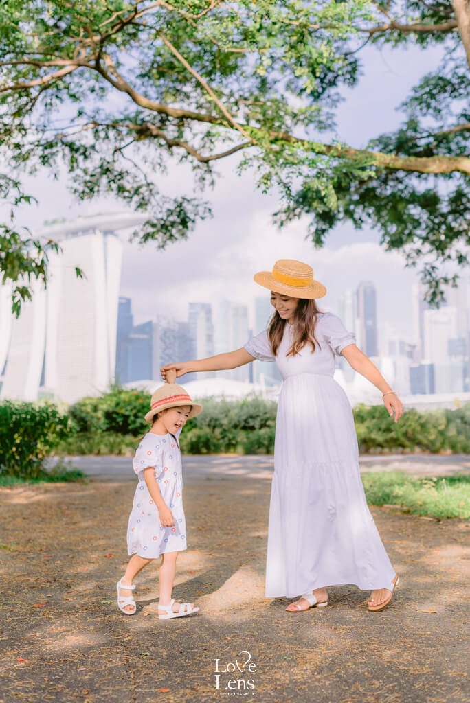 mother and daugther singapore