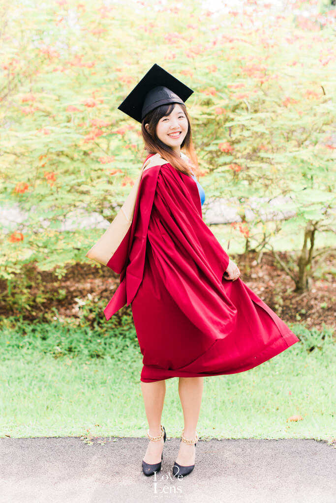 graduation photoshoot at gardens by the bay