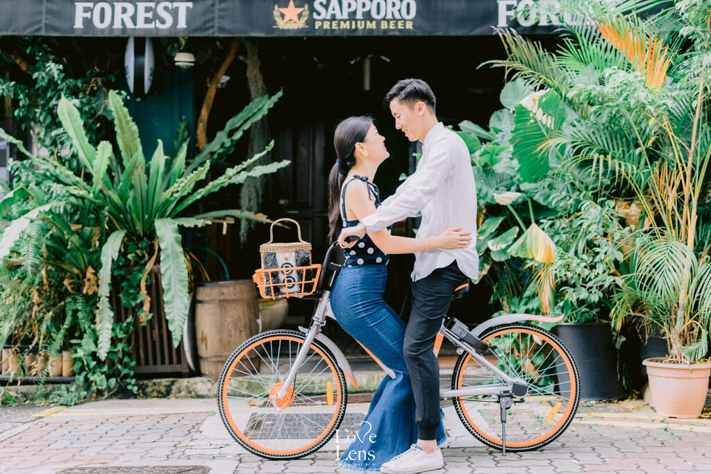 couple in love singapore