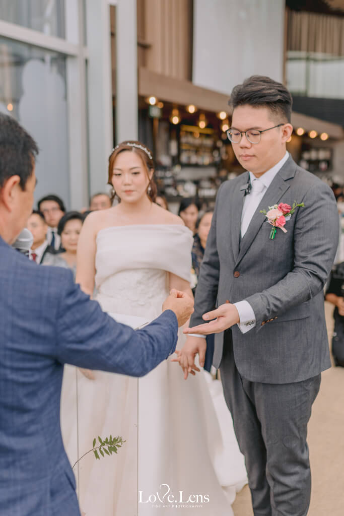 Singapore Wedding Photography Matthew Rosiana At 1 Atico 2645 — The Wedding of Matthew & Hosiana — LoveLens travel photography — LoveLens