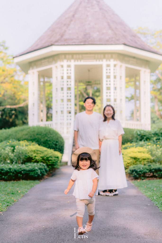 Best Family photographer - lovelens fine art photography singapore
