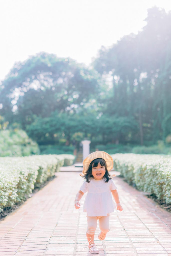 Best Family photographer - lovelens fine art photography singapore