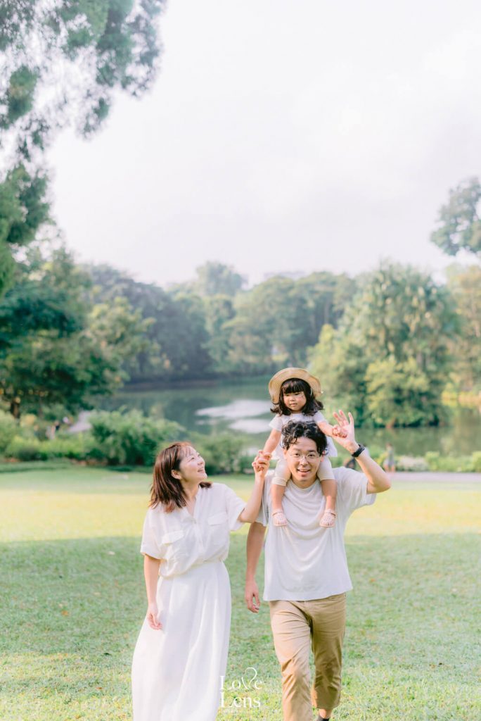 Best Family photographer - lovelens fine art photography singapore