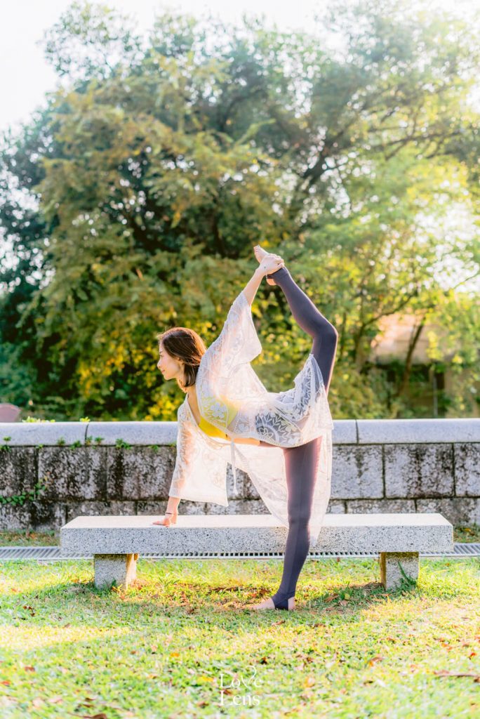 Singapore yoga photographer - lovelens fine art photography