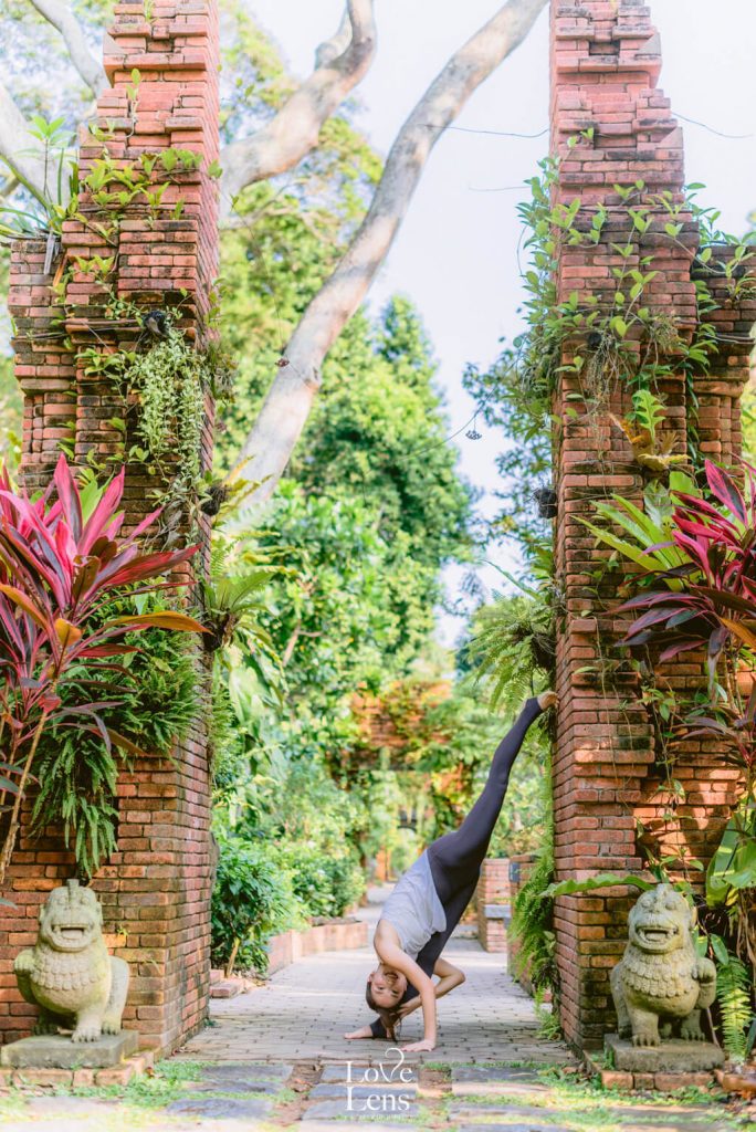 Singapore yoga photographer - lovelens fine art photography